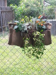 small garden wall pocket with flowers
